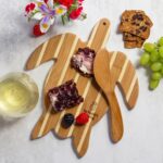 Custom Sea Turtle Charcuterie Board with Spreader Knife Gift Set - 2
