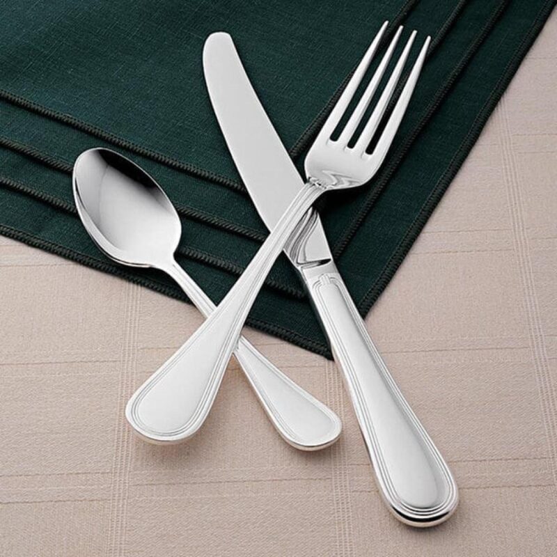 Custom Libbey Brandware 160 5501 Geneva 8 7/8" Medium Dinner Knife - 1